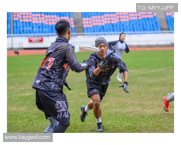 重庆飞盘队的节奏与魅力：探索飞盘运动的热潮与未来发展